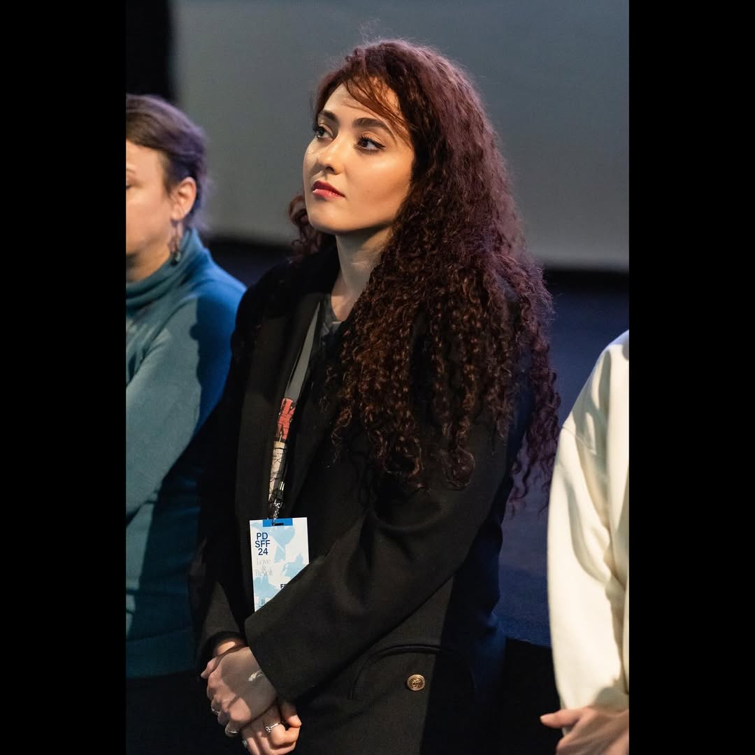 @yaztatilibelgesel @positivelydifferentff festivalinde curatorial team award Ödülüne layık görül